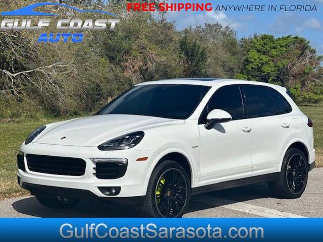 2017 Porsche Cayenne S E-Hybrid Platinum Edition AWD photo