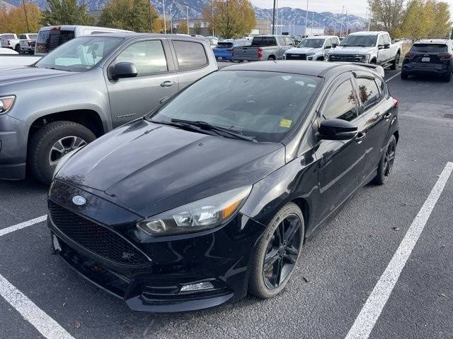 2017 Ford Focus ST FWD photo