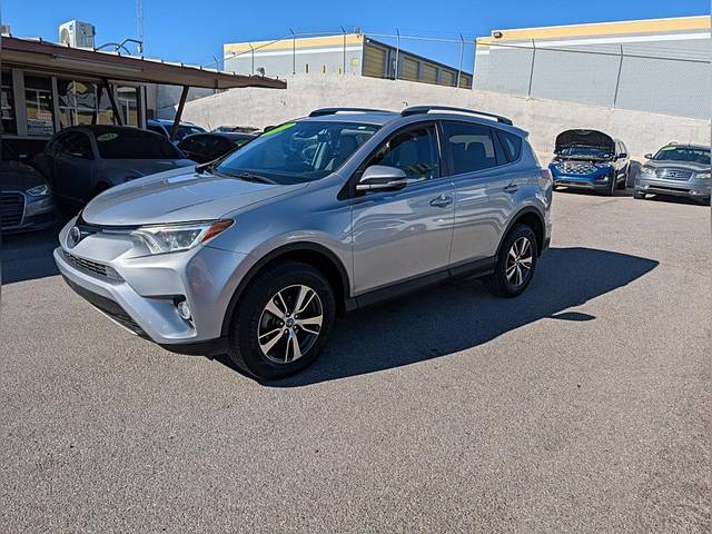 2017 Toyota RAV4 XLE FWD photo