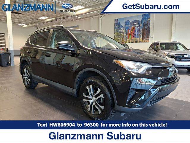 2017 Toyota RAV4 LE AWD photo