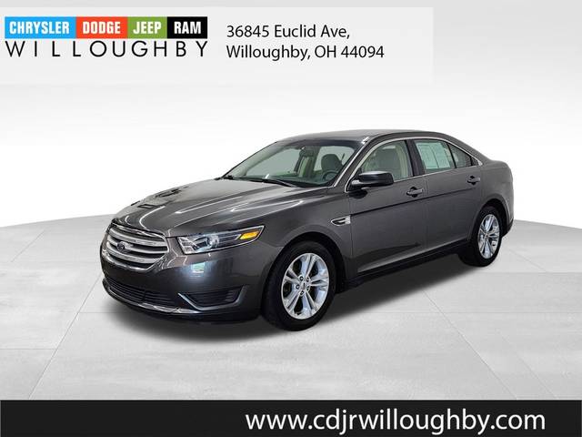 2017 Ford Taurus SE FWD photo
