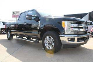 2017 Ford F-250 Super Duty Lariat RWD photo