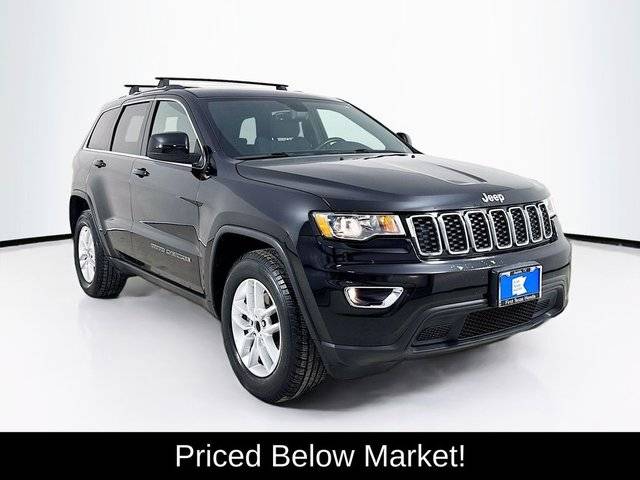 2017 Jeep Grand Cherokee Laredo RWD photo