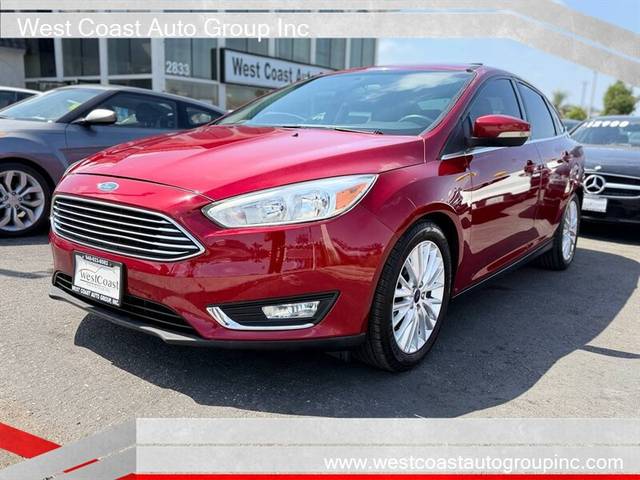 2017 Ford Focus Titanium FWD photo