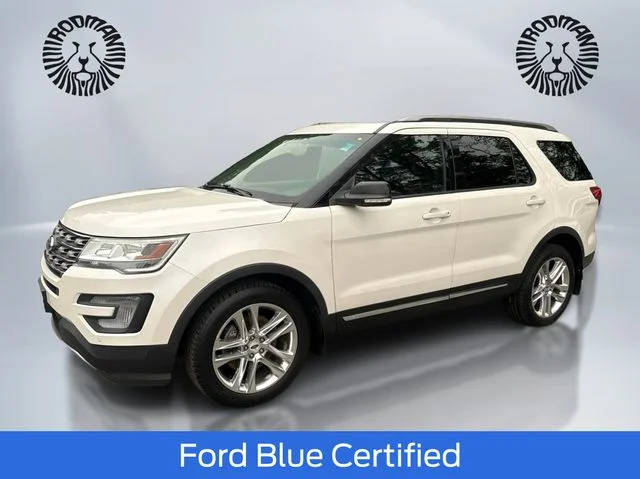 2017 Ford Explorer XLT 4WD photo