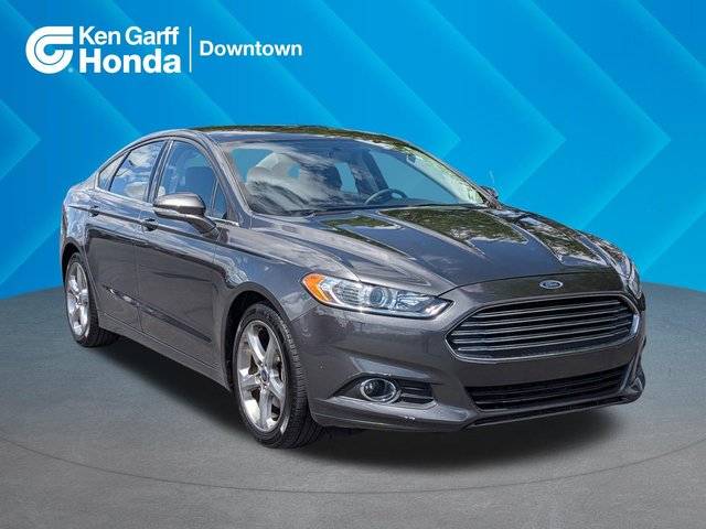 2015 Ford Fusion SE FWD photo
