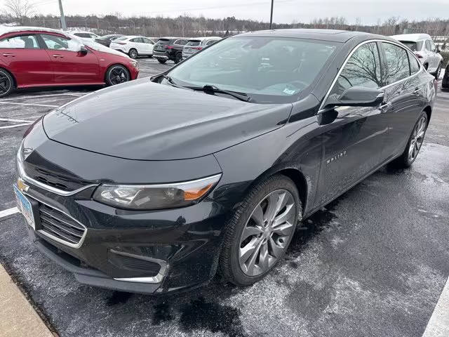 2017 Chevrolet Malibu Premier FWD photo