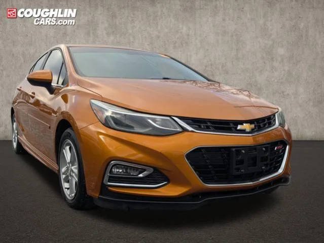 2017 Chevrolet Cruze LT FWD photo