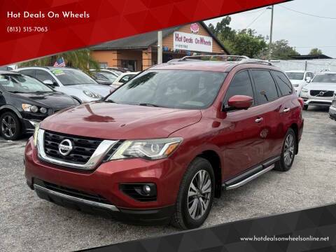 2017 Nissan Pathfinder SL FWD photo