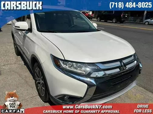 2017 Mitsubishi Outlander SE 4WD photo