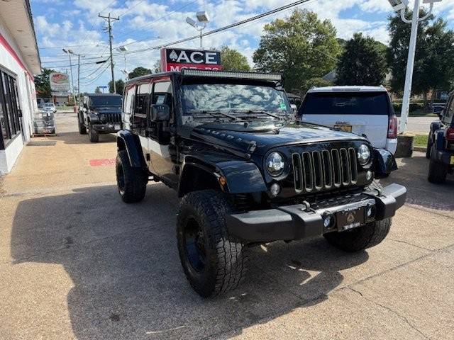 2017 Jeep Wrangler Unlimited Sahara 4WD photo