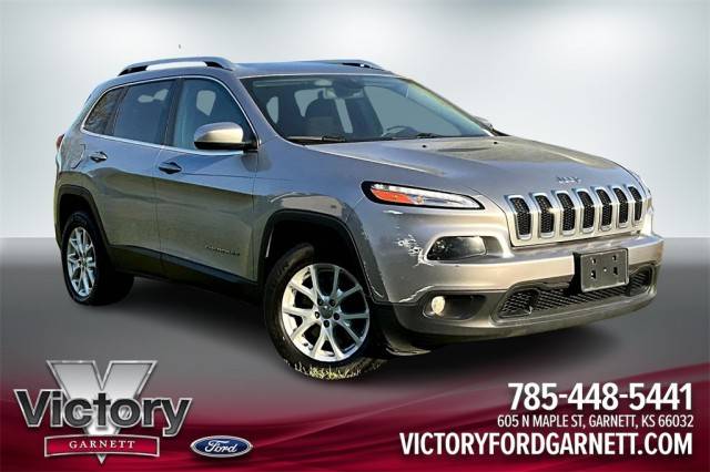 2017 Jeep Cherokee Latitude 4WD photo