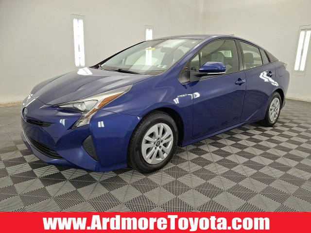 2017 Toyota Prius Two FWD photo