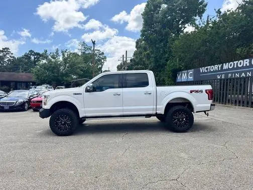 2017 Ford F-150 LARIAT 4WD photo