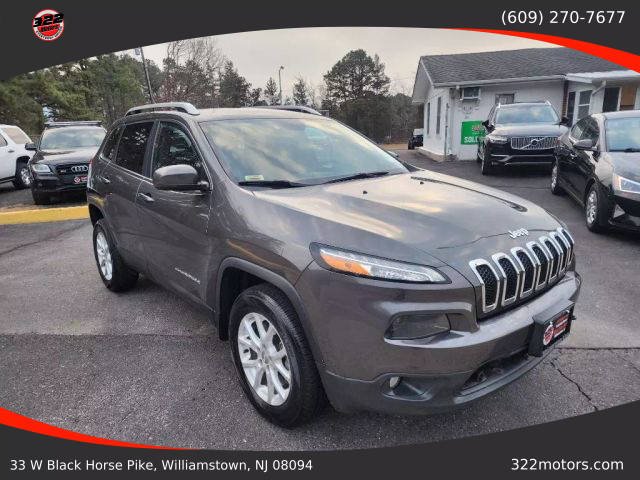 2017 Jeep Cherokee Latitude 4WD photo