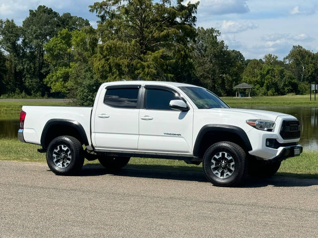 2017 Toyota Tacoma TRD Off Road 4WD photo