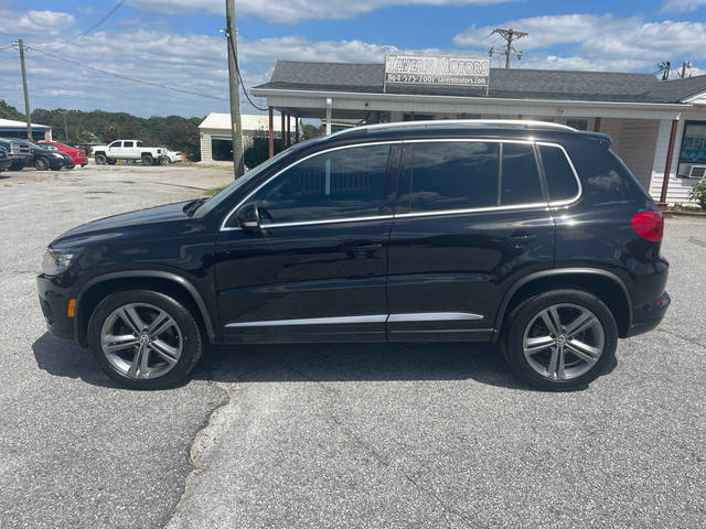 2017 Volkswagen Tiguan Sport FWD photo