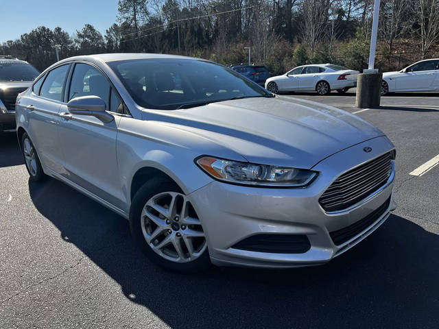 2015 Ford Fusion SE FWD photo