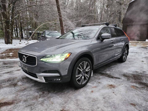 2017 Volvo V90 Cross Country  AWD photo