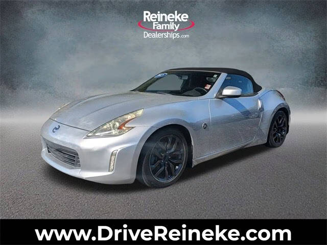 2015 Nissan 370Z  RWD photo