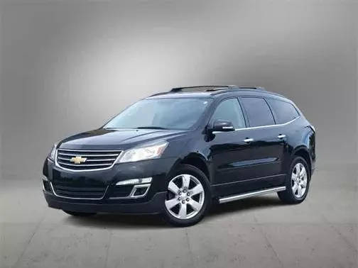 2017 Chevrolet Traverse LT FWD photo