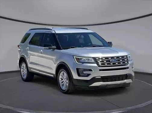 2017 Ford Explorer XLT FWD photo