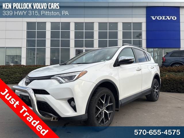 2017 Toyota RAV4 SE AWD photo