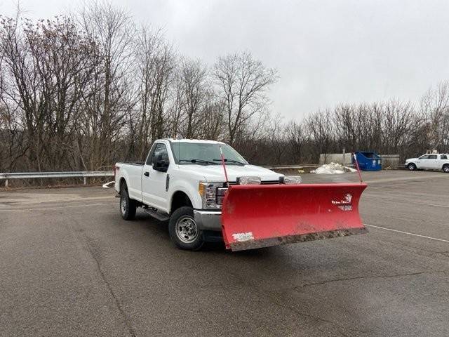 2017 Ford F-250 Super Duty XL 4WD photo