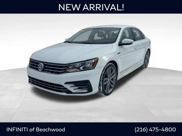 2017 Volkswagen Passat R-Line w/Comfort Pkg FWD photo