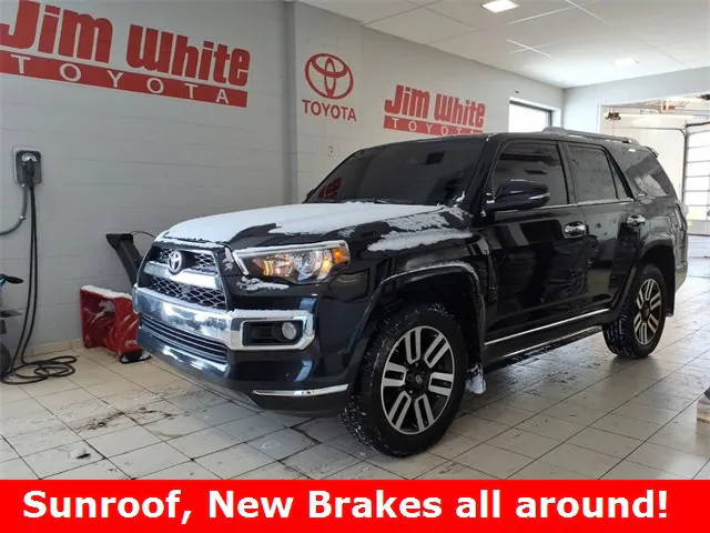 2017 Toyota 4Runner Limited 4WD photo