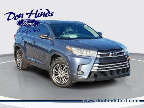 2017 Toyota Highlander XLE AWD photo