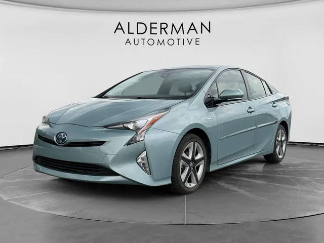 2017 Toyota Prius Three Touring FWD photo