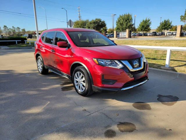 2017 Nissan Rogue SV FWD photo