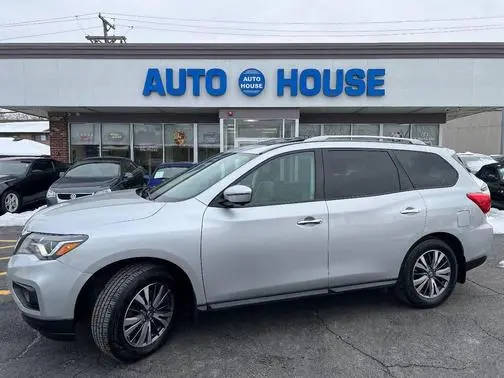 2017 Nissan Pathfinder SL 4WD photo