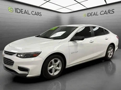 2017 Chevrolet Malibu LS FWD photo