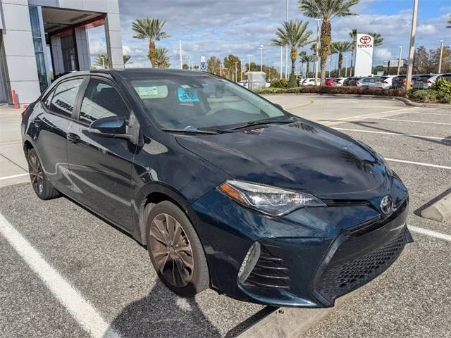 2017 Toyota Corolla SE FWD photo