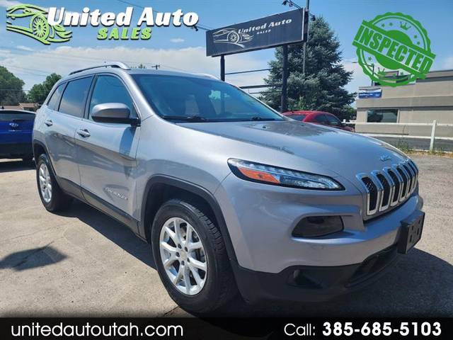 2017 Jeep Cherokee Latitude 4WD photo