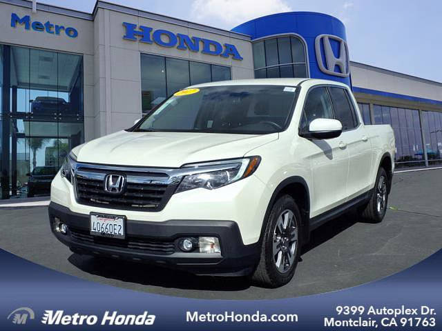 2017 Honda Ridgeline RTL-T FWD photo