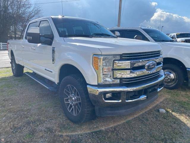 2017 Ford F-250 Super Duty Lariat 4WD photo