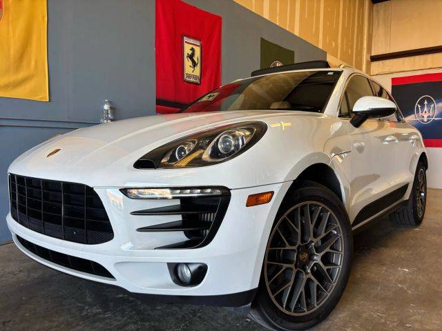 2017 Porsche Macan S AWD photo