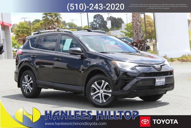 2017 Toyota RAV4 LE FWD photo