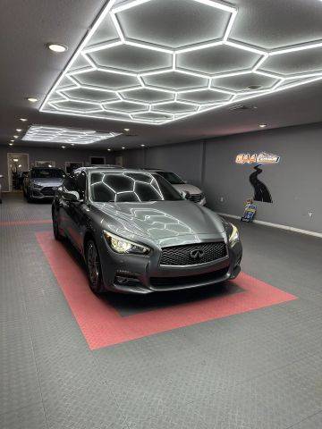 2017 Infiniti Q50 3.0t Signature Edition RWD photo
