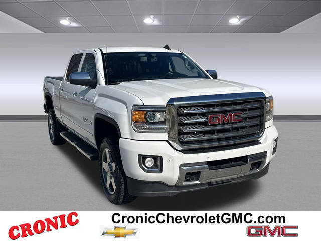 2017 GMC Sierra 2500HD SLT 4WD photo