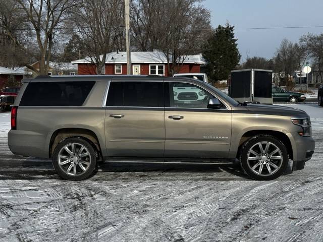 2017 Chevrolet Suburban Premier 4WD photo