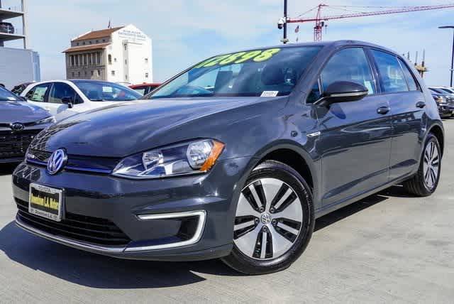 2016 Volkswagen e-Golf SE FWD photo