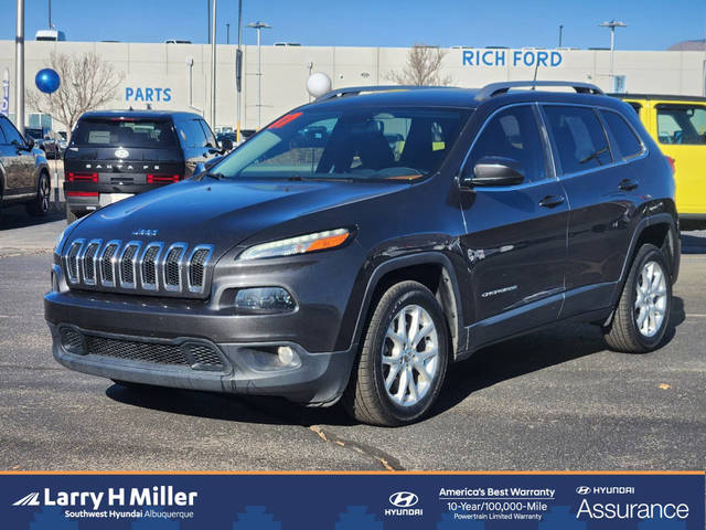 2017 Jeep Cherokee Latitude FWD photo