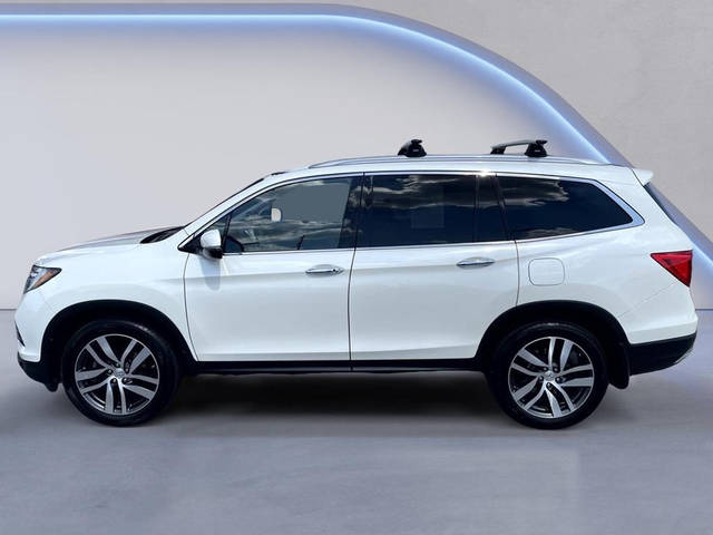 2017 Honda Pilot Elite AWD photo