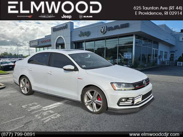 2017 Volkswagen Jetta GLI FWD photo