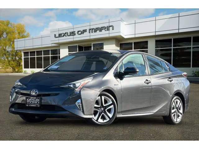 2017 Toyota Prius Four Touring FWD photo