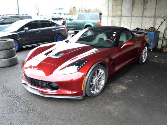 2017 Chevrolet Corvette Grand Sport 2LT RWD photo
